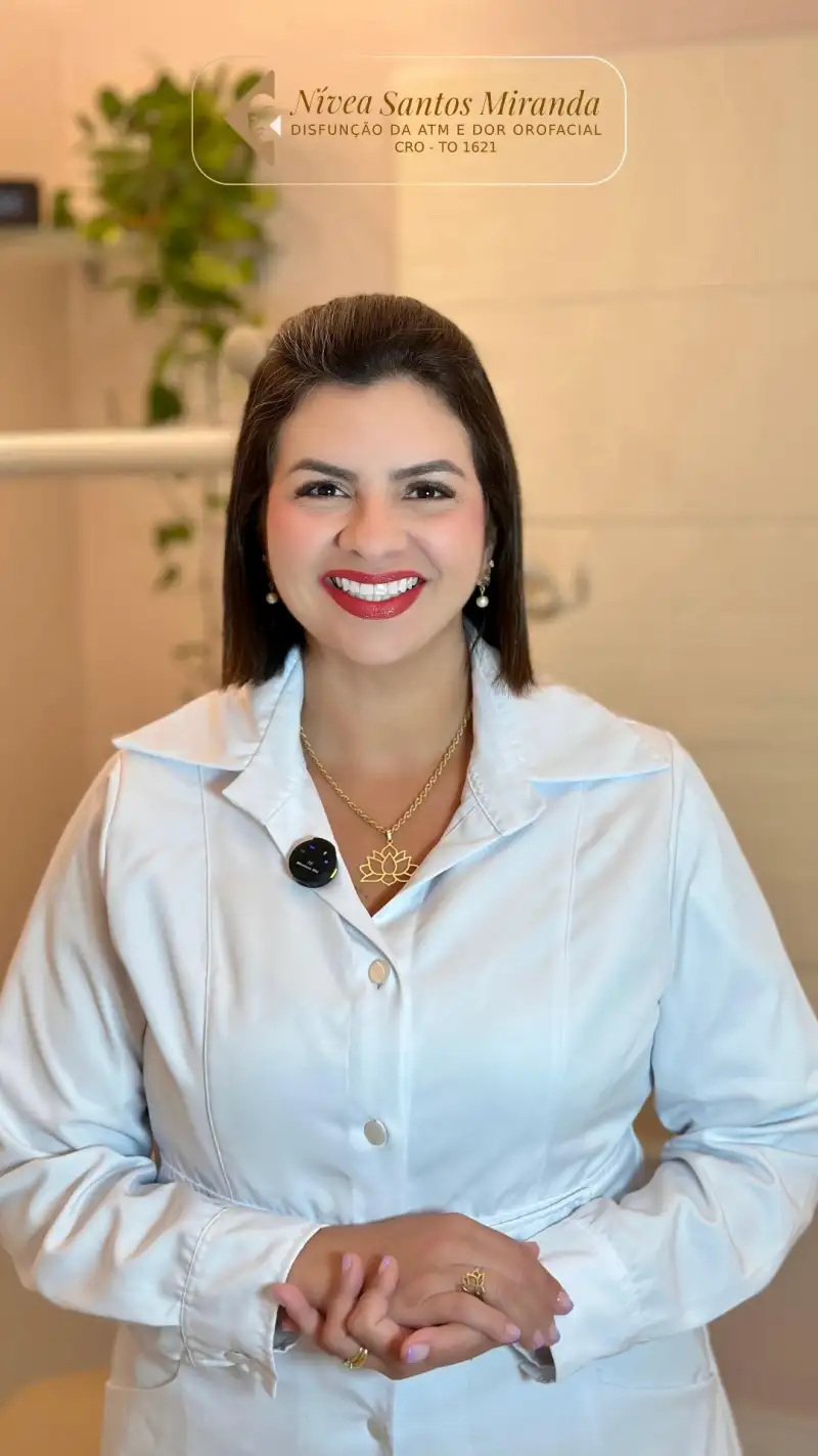 Dra. Nívea Santos Miranda - Dentista Especialista em Bruxismo e DTM em Palmas Tocantins